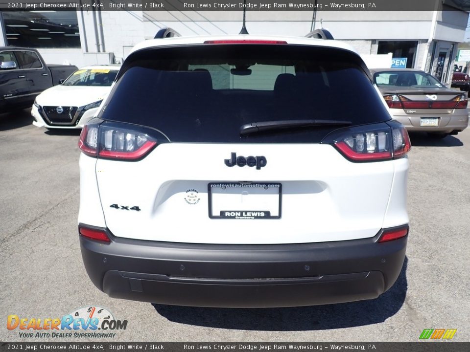 2021 Jeep Cherokee Altitude 4x4 Bright White / Black Photo #4