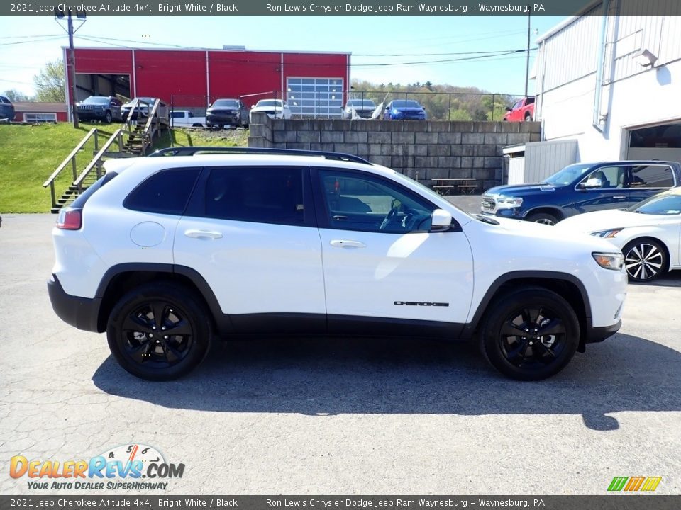 2021 Jeep Cherokee Altitude 4x4 Bright White / Black Photo #6