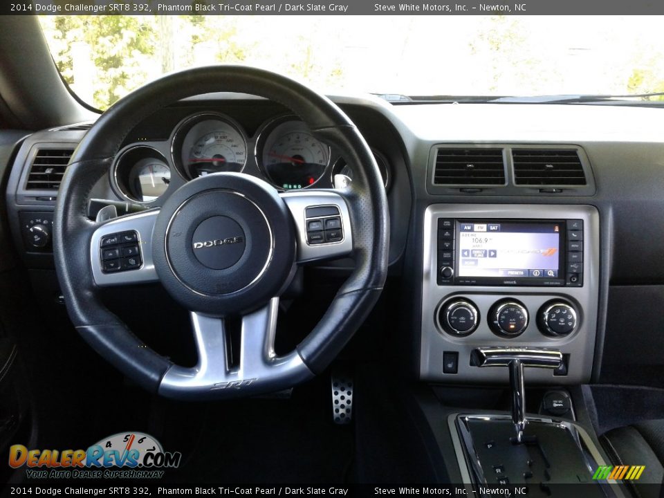 Dashboard of 2014 Dodge Challenger SRT8 392 Photo #18