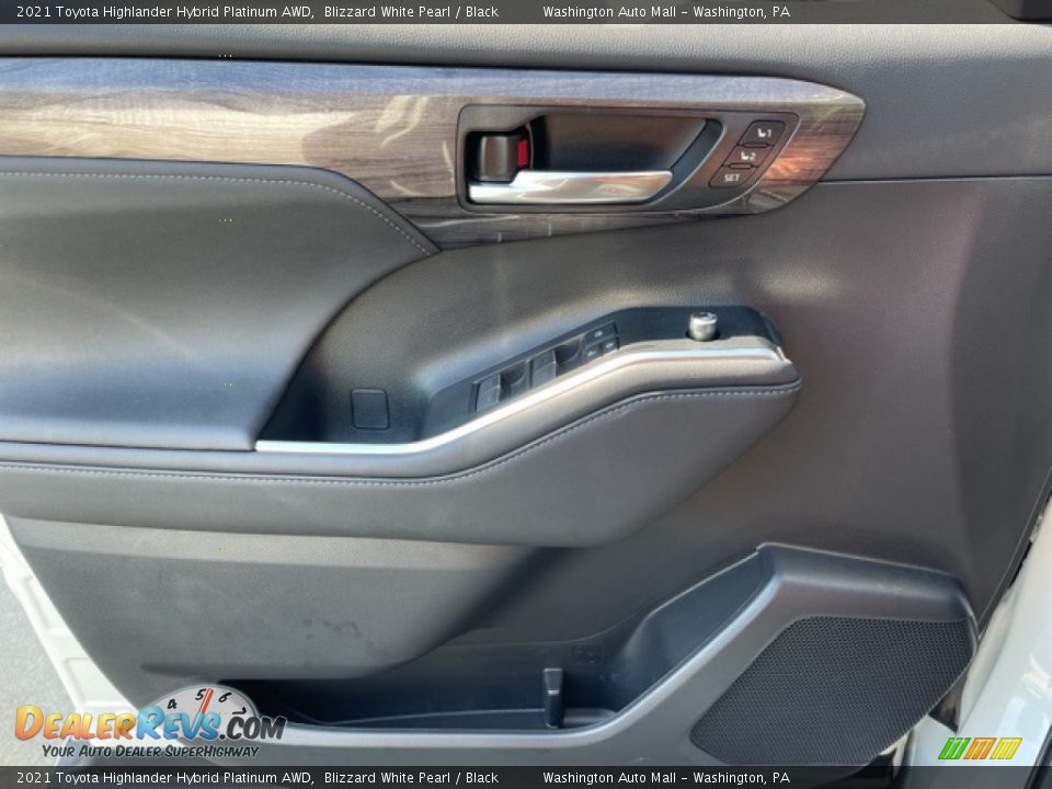 2021 Toyota Highlander Hybrid Platinum AWD Blizzard White Pearl / Black Photo #25