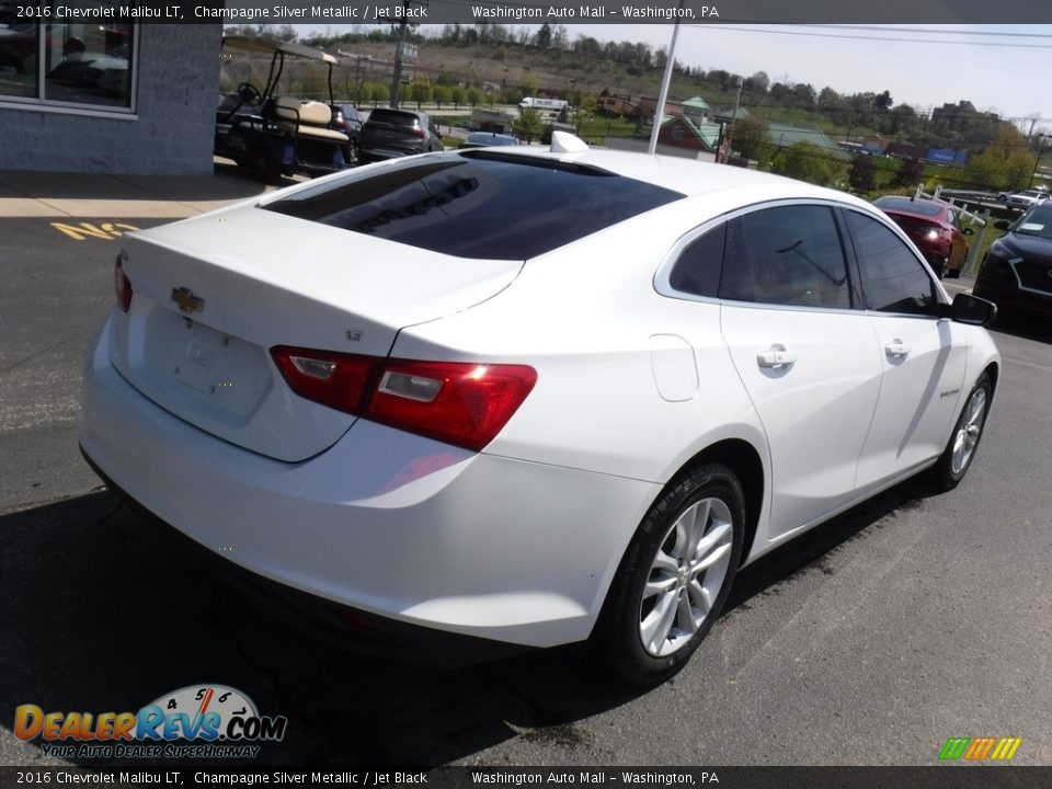 2016 Chevrolet Malibu LT Champagne Silver Metallic / Jet Black Photo #9