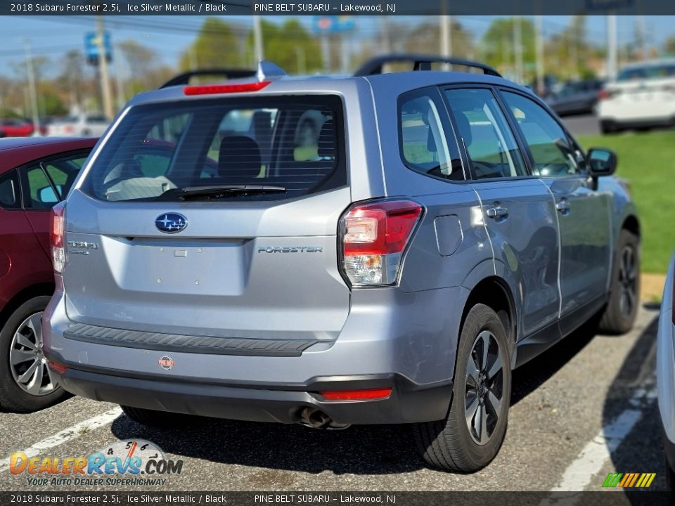 2018 Subaru Forester 2.5i Ice Silver Metallic / Black Photo #3