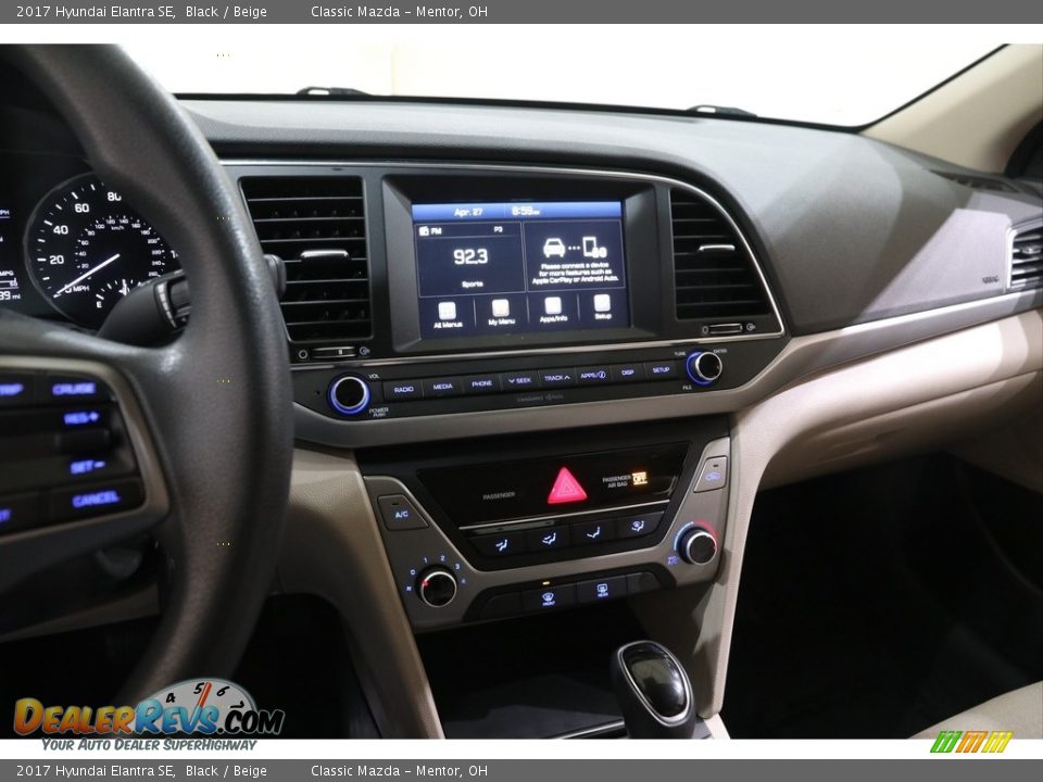 2017 Hyundai Elantra SE Black / Beige Photo #9