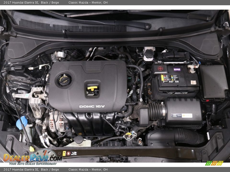 2017 Hyundai Elantra SE Black / Beige Photo #16