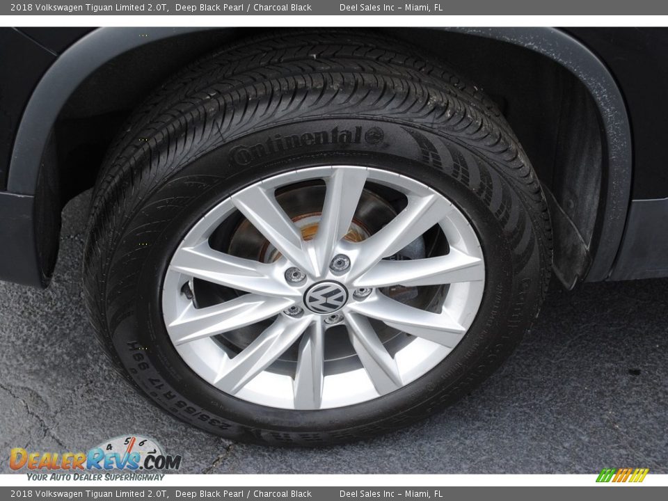 2018 Volkswagen Tiguan Limited 2.0T Deep Black Pearl / Charcoal Black Photo #11