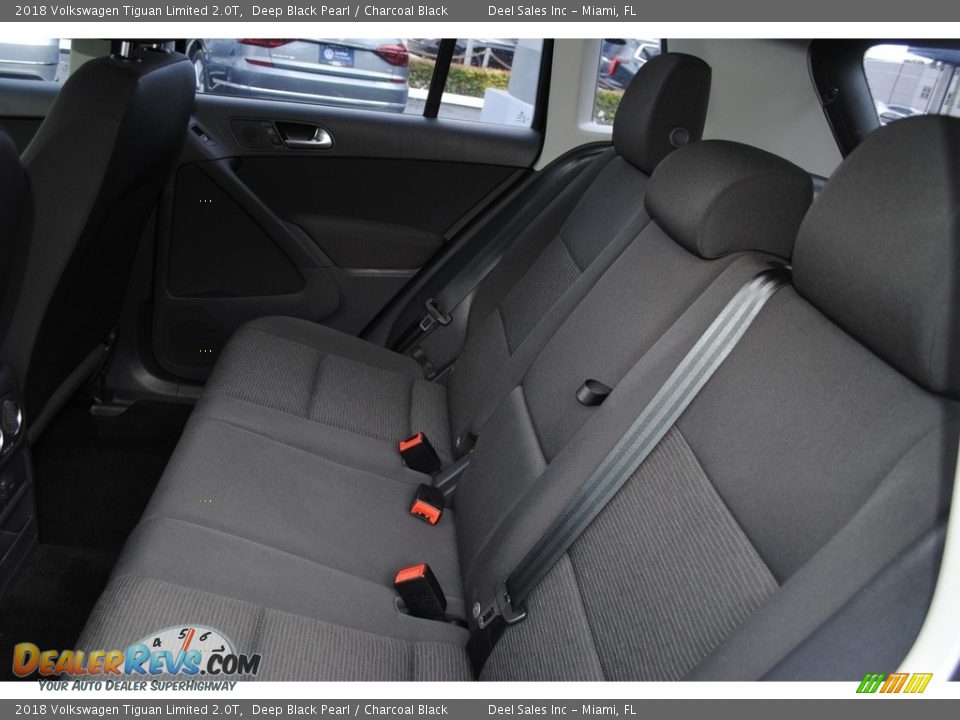 2018 Volkswagen Tiguan Limited 2.0T Deep Black Pearl / Charcoal Black Photo #12