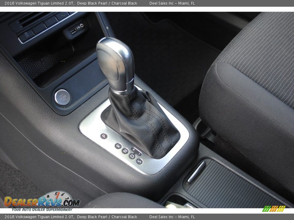 2018 Volkswagen Tiguan Limited 2.0T Deep Black Pearl / Charcoal Black Photo #14