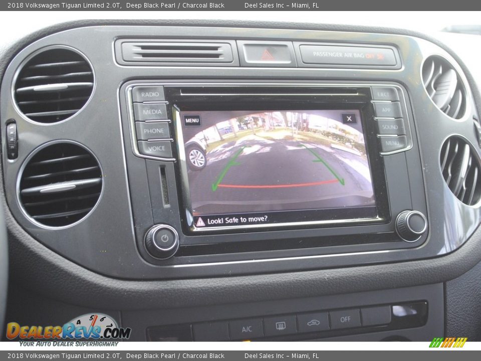 2018 Volkswagen Tiguan Limited 2.0T Deep Black Pearl / Charcoal Black Photo #16