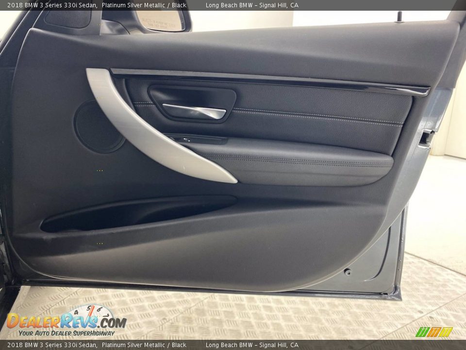 2018 BMW 3 Series 330i Sedan Platinum Silver Metallic / Black Photo #32