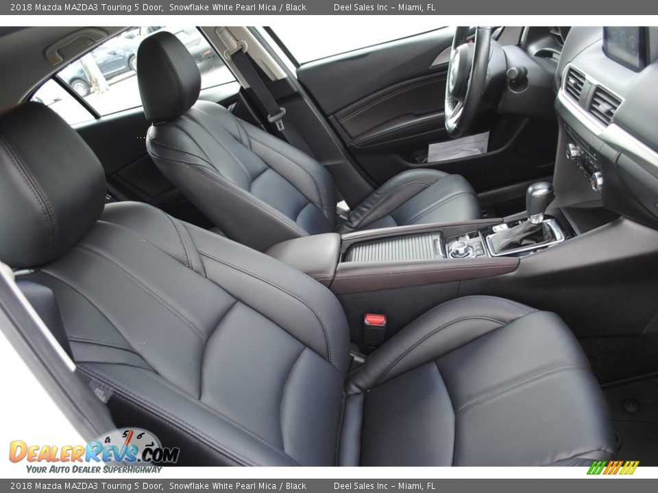 2018 Mazda MAZDA3 Touring 5 Door Snowflake White Pearl Mica / Black Photo #16
