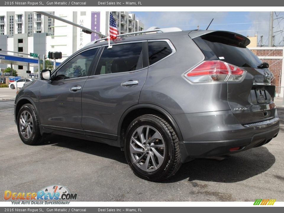 2016 Nissan Rogue SL Gun Metallic / Charcoal Photo #7