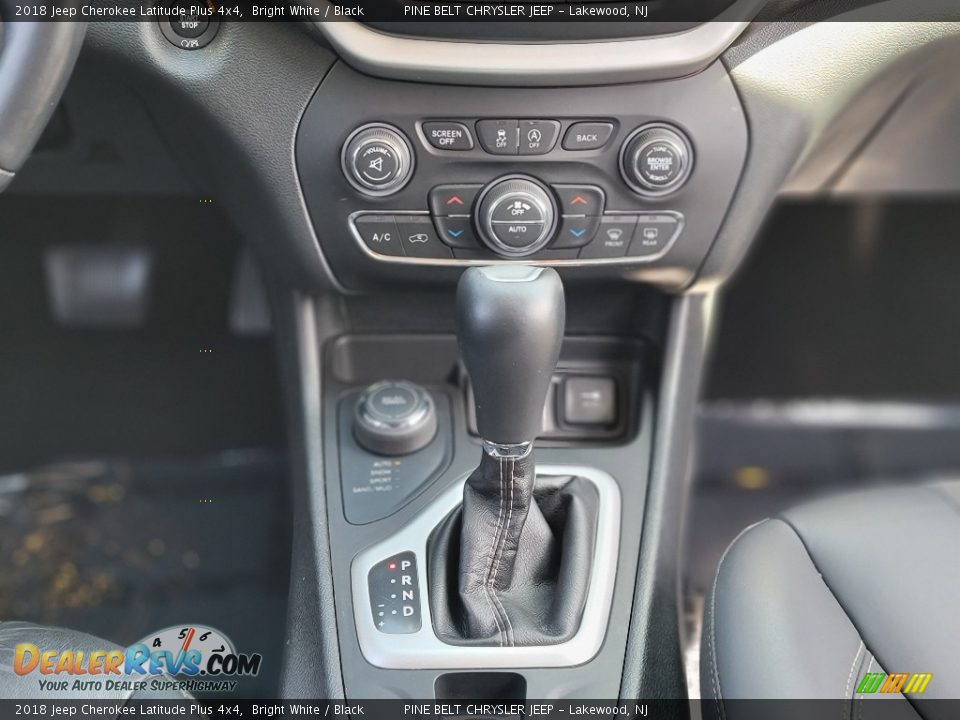 2018 Jeep Cherokee Latitude Plus 4x4 Bright White / Black Photo #10