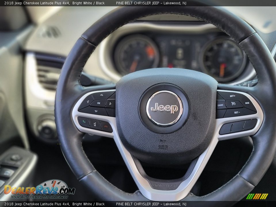 2018 Jeep Cherokee Latitude Plus 4x4 Bright White / Black Photo #12