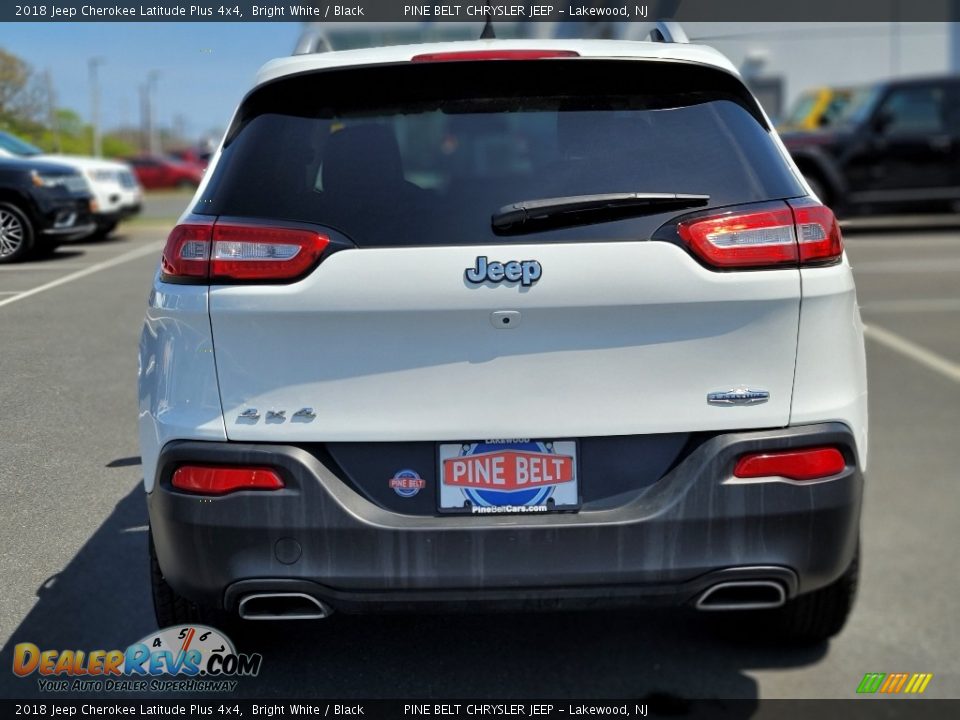 2018 Jeep Cherokee Latitude Plus 4x4 Bright White / Black Photo #19