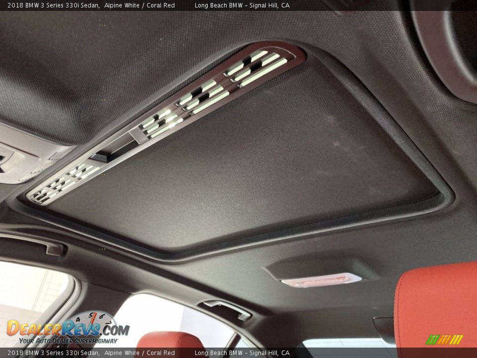 2018 BMW 3 Series 330i Sedan Alpine White / Coral Red Photo #31