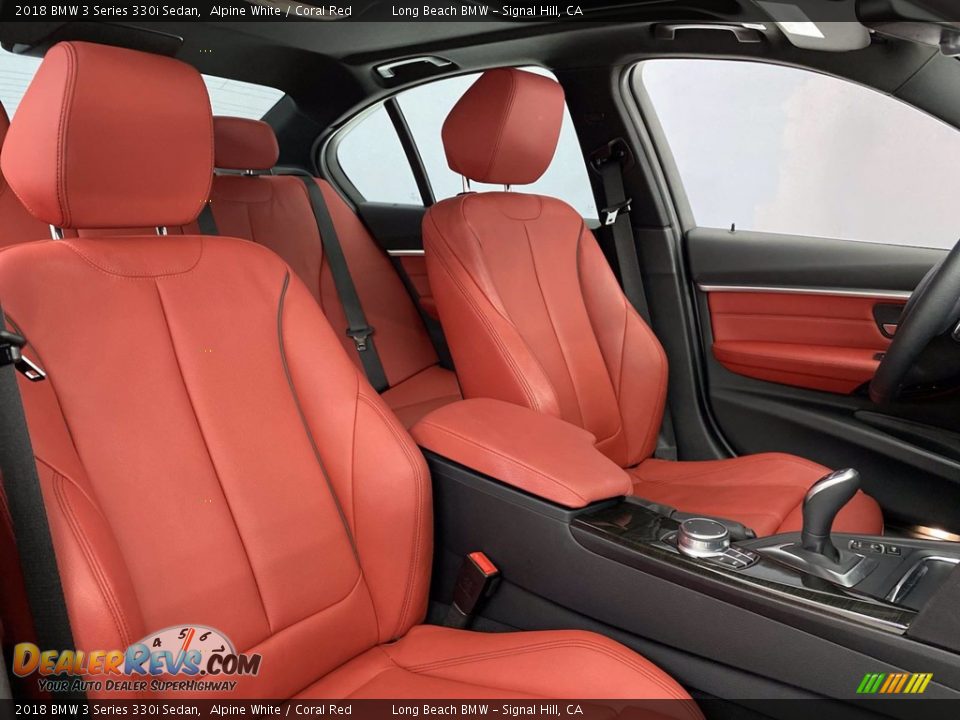 2018 BMW 3 Series 330i Sedan Alpine White / Coral Red Photo #34
