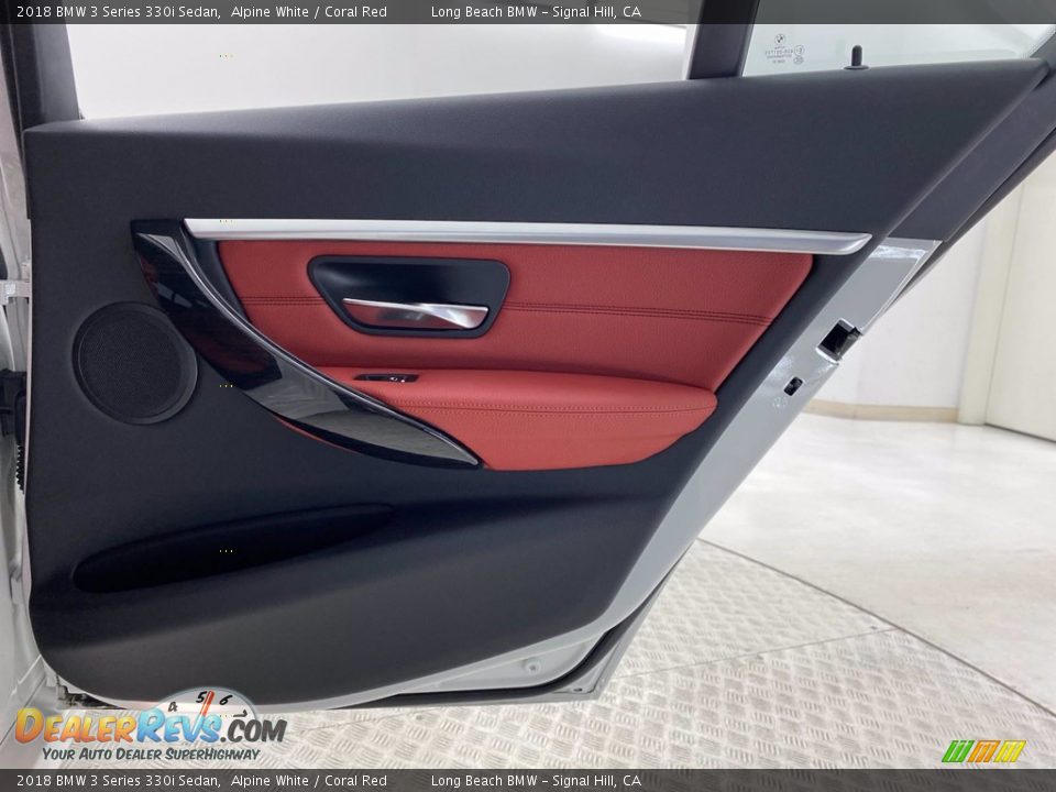 2018 BMW 3 Series 330i Sedan Alpine White / Coral Red Photo #35