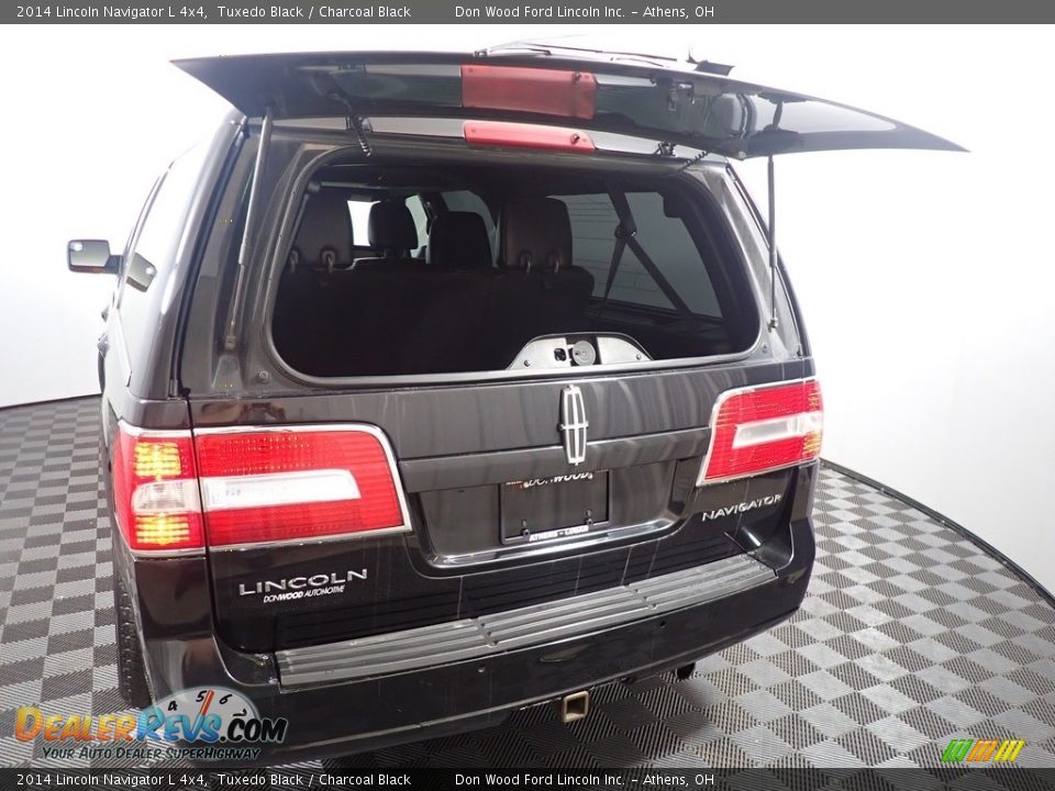 2014 Lincoln Navigator L 4x4 Tuxedo Black / Charcoal Black Photo #15