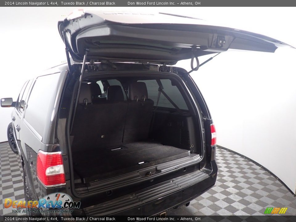 2014 Lincoln Navigator L 4x4 Tuxedo Black / Charcoal Black Photo #16