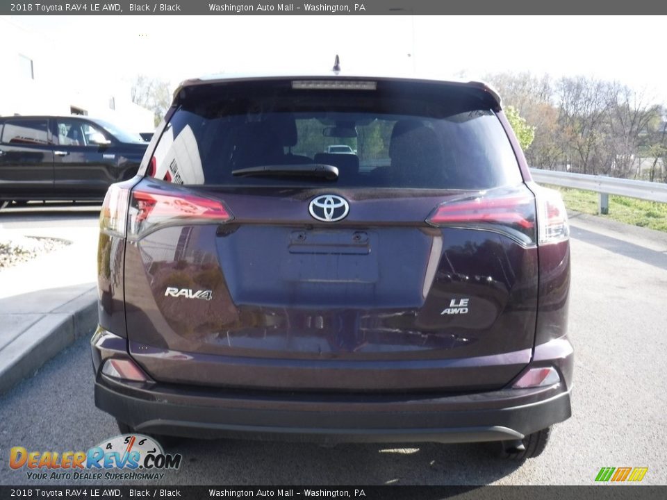 2018 Toyota RAV4 LE AWD Black / Black Photo #12