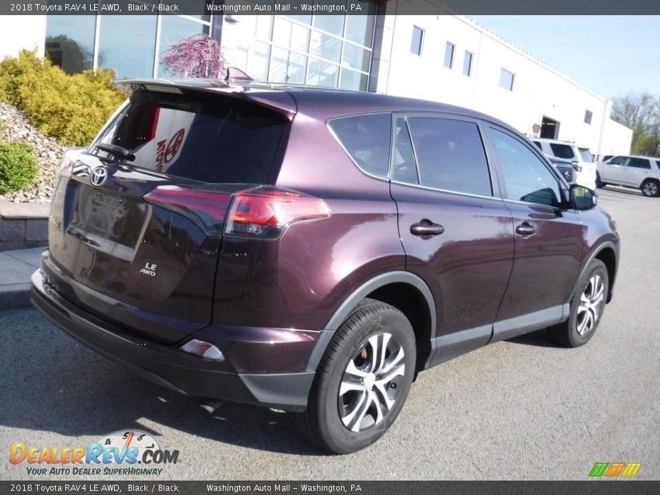 2018 Toyota RAV4 LE AWD Black / Black Photo #13