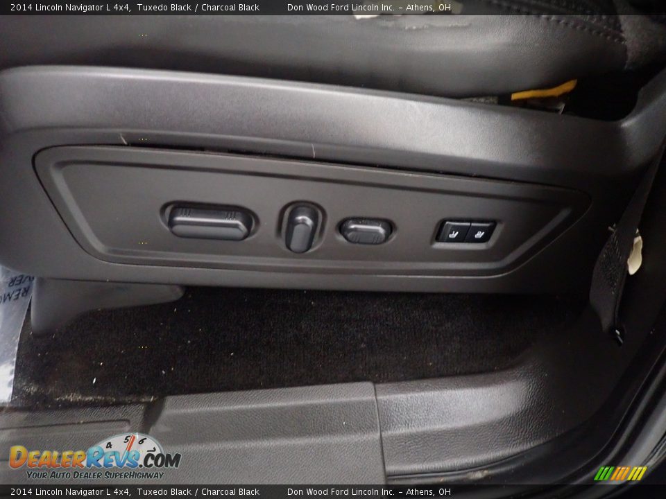 2014 Lincoln Navigator L 4x4 Tuxedo Black / Charcoal Black Photo #28