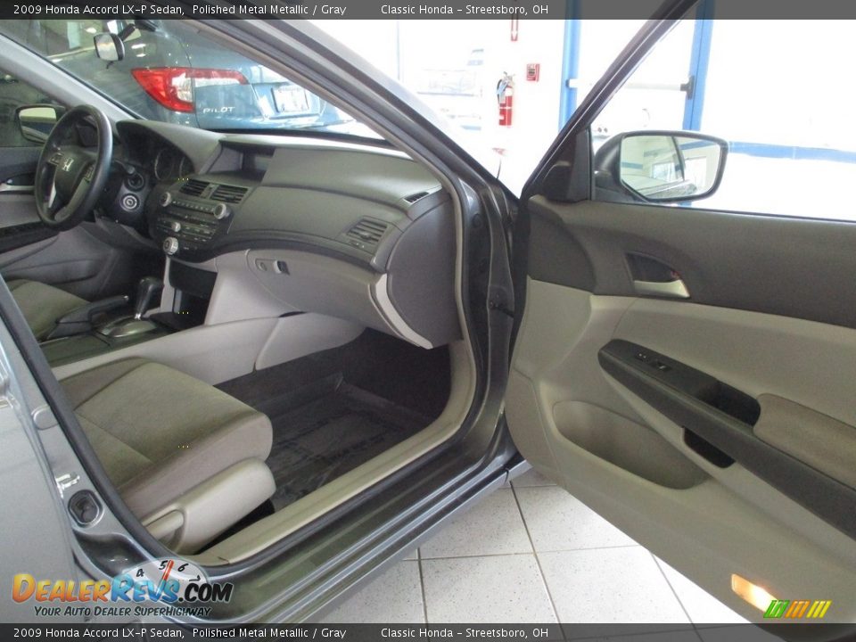 2009 Honda Accord LX-P Sedan Polished Metal Metallic / Gray Photo #15