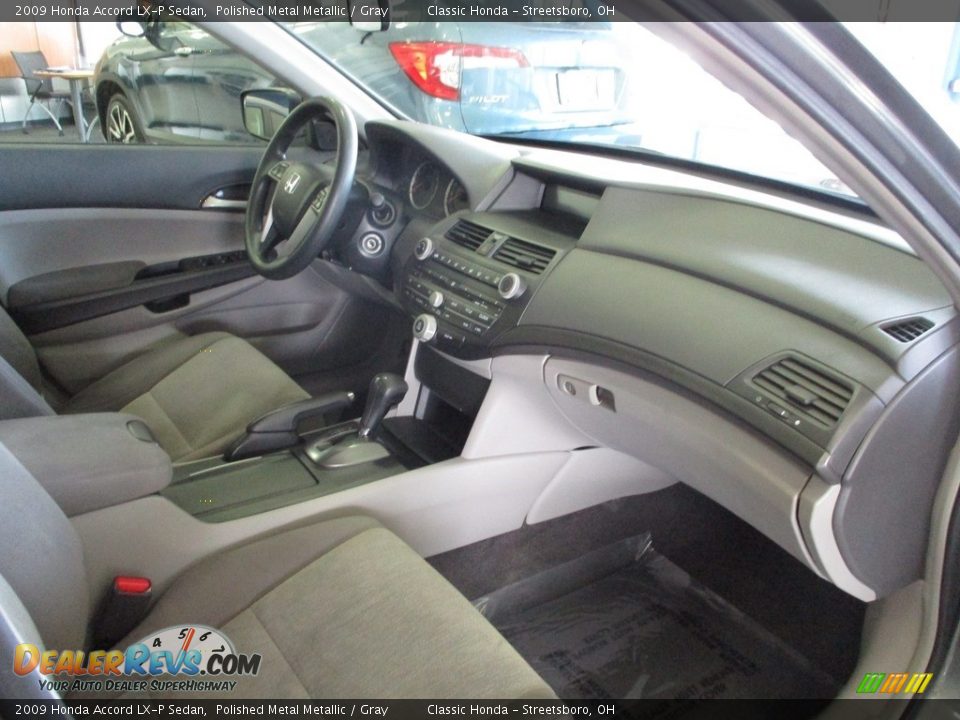 2009 Honda Accord LX-P Sedan Polished Metal Metallic / Gray Photo #16