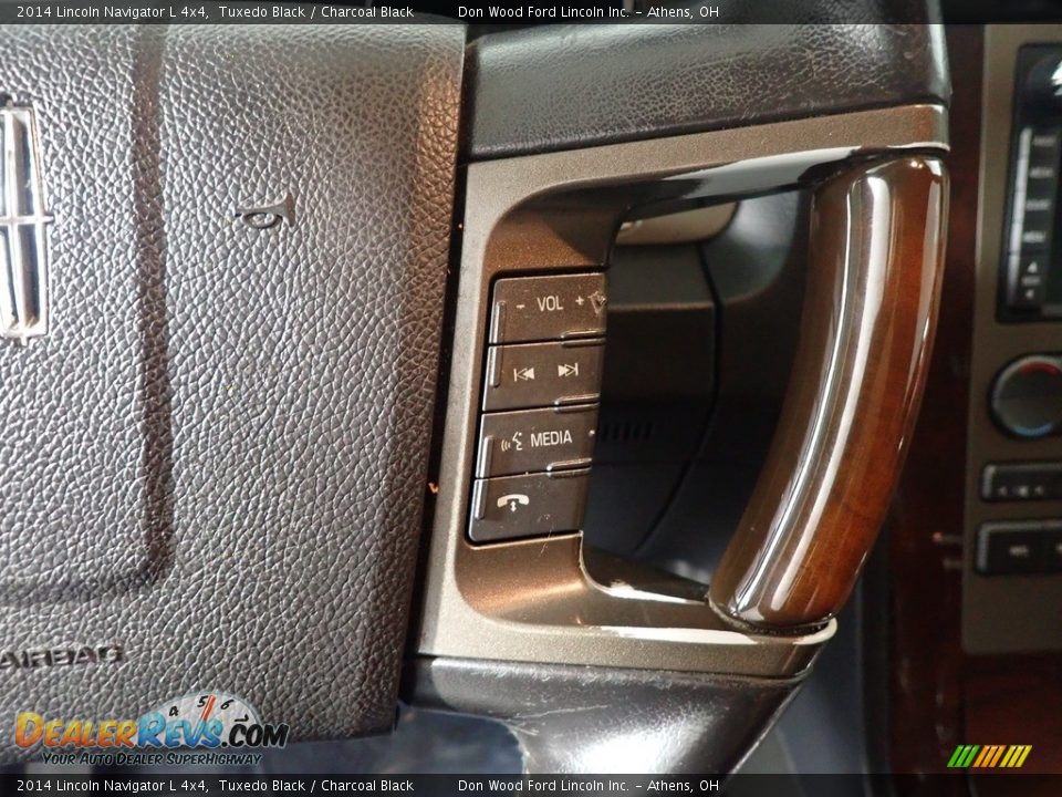 2014 Lincoln Navigator L 4x4 Tuxedo Black / Charcoal Black Photo #35