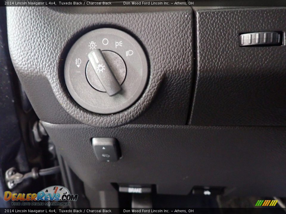 2014 Lincoln Navigator L 4x4 Tuxedo Black / Charcoal Black Photo #36