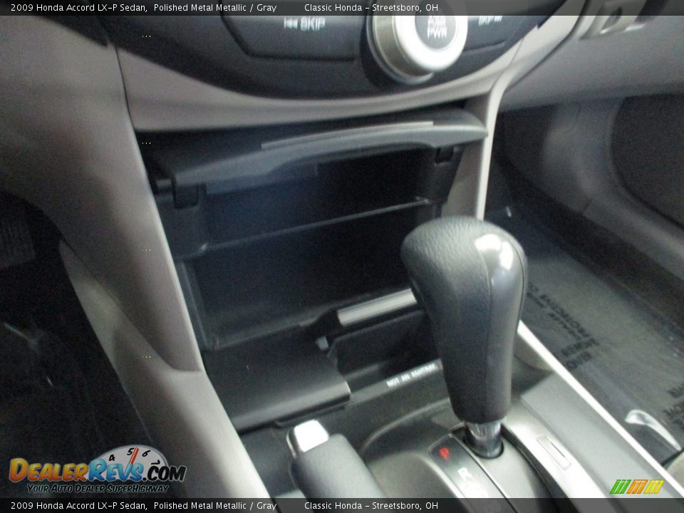 2009 Honda Accord LX-P Sedan Polished Metal Metallic / Gray Photo #34