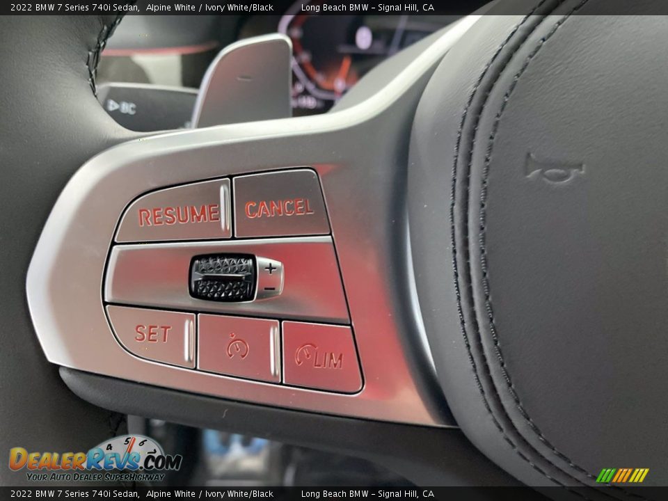2022 BMW 7 Series 740i Sedan Steering Wheel Photo #15