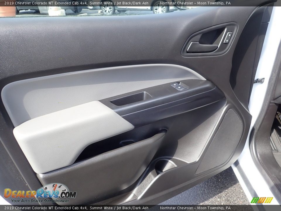 Door Panel of 2019 Chevrolet Colorado WT Extended Cab 4x4 Photo #22