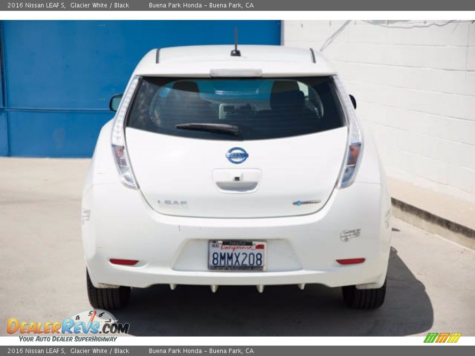 2016 Nissan LEAF S Glacier White / Black Photo #11