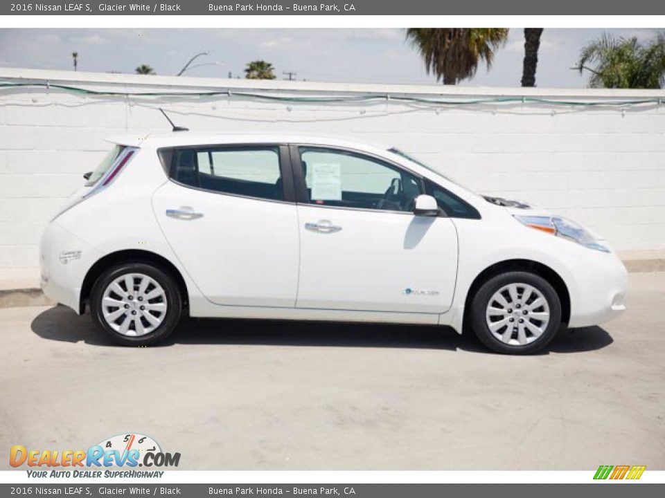 Glacier White 2016 Nissan LEAF S Photo #12