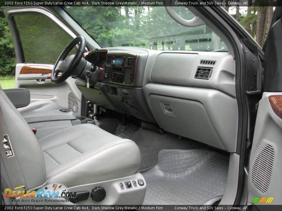 2002 Ford F250 Super Duty Lariat Crew Cab 4x4 Dark Shadow Grey Metallic / Medium Flint Photo #16