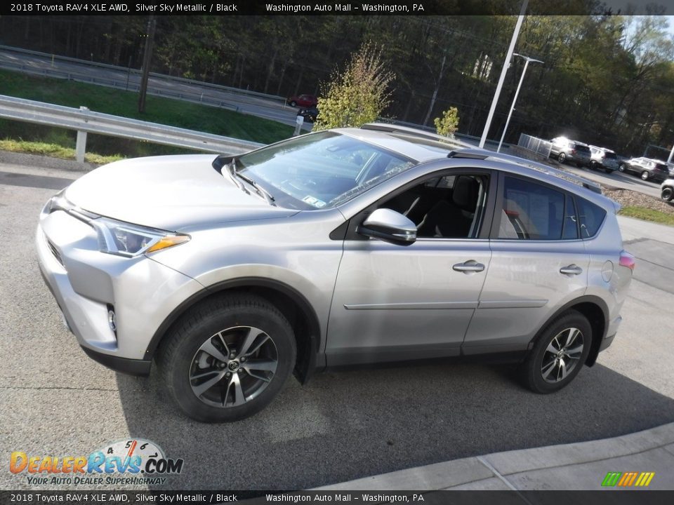 2018 Toyota RAV4 XLE AWD Silver Sky Metallic / Black Photo #11