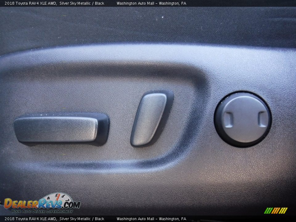 2018 Toyota RAV4 XLE AWD Silver Sky Metallic / Black Photo #19