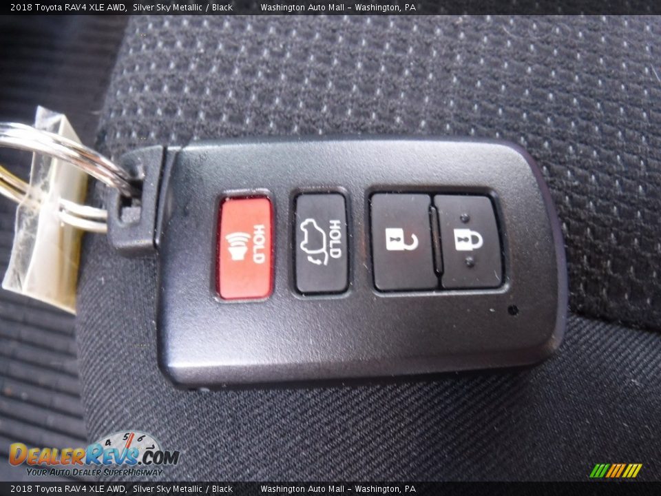 2018 Toyota RAV4 XLE AWD Silver Sky Metallic / Black Photo #28