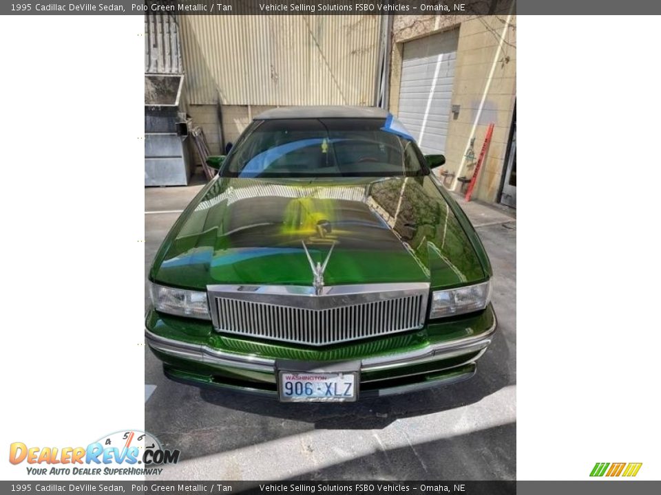 1995 Cadillac DeVille Sedan Polo Green Metallic / Tan Photo #1