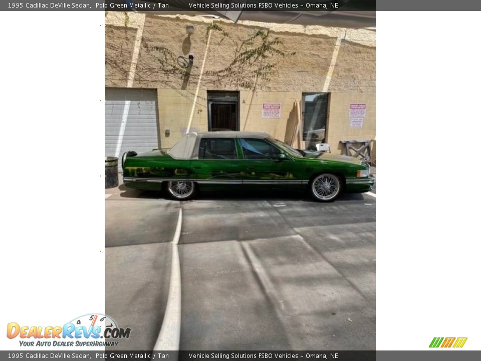 1995 Cadillac DeVille Sedan Polo Green Metallic / Tan Photo #6