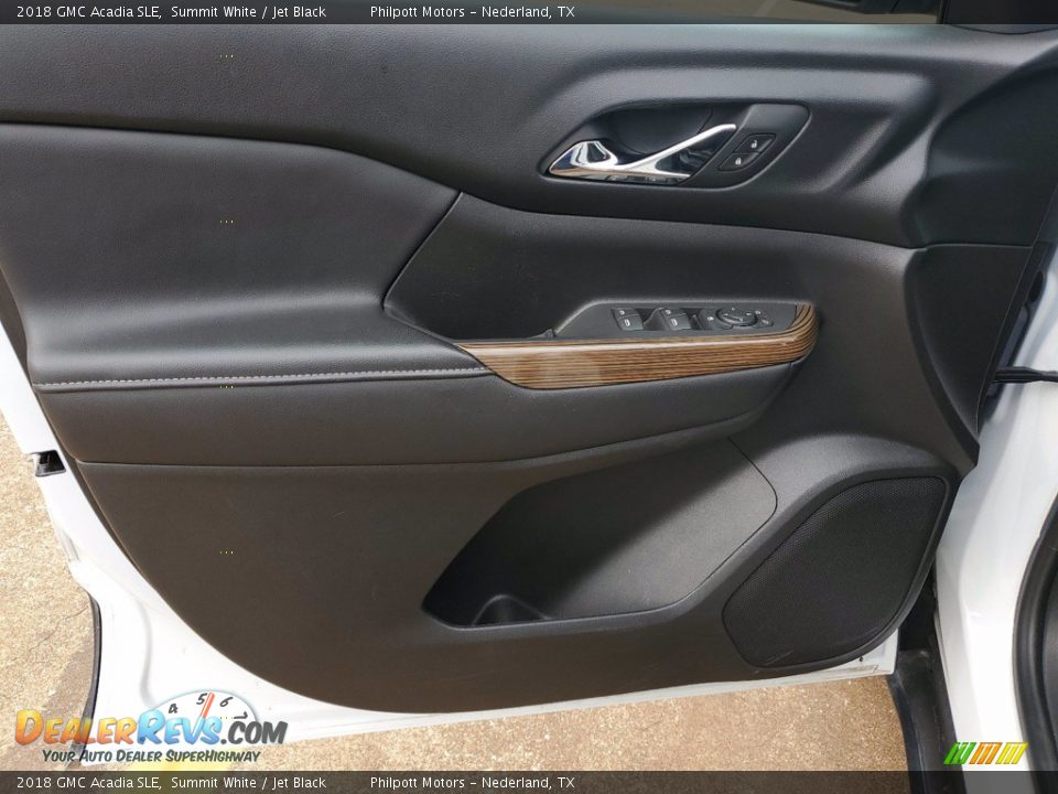 Door Panel of 2018 GMC Acadia SLE Photo #13