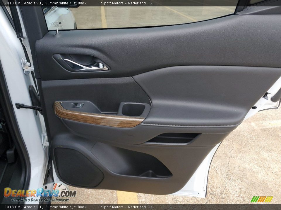 Door Panel of 2018 GMC Acadia SLE Photo #26