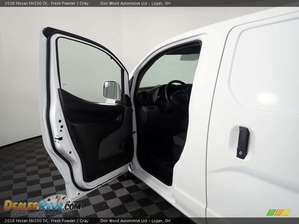 2018 Nissan NV200 SV Fresh Powder / Gray Photo #29