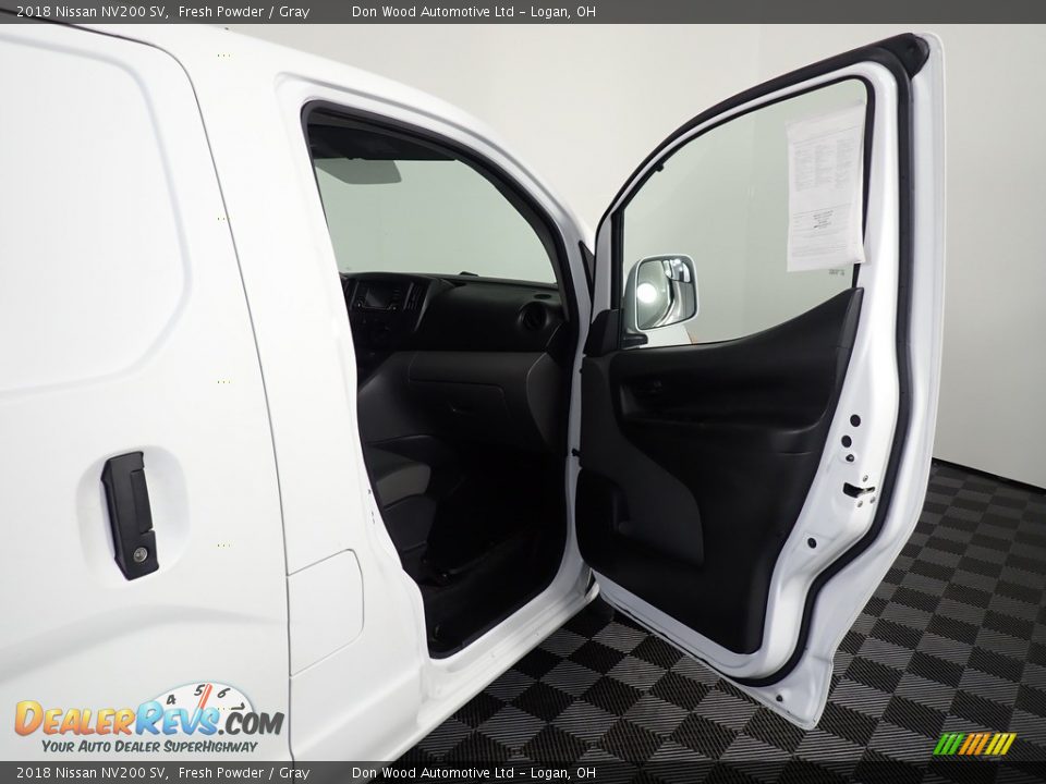 2018 Nissan NV200 SV Fresh Powder / Gray Photo #33