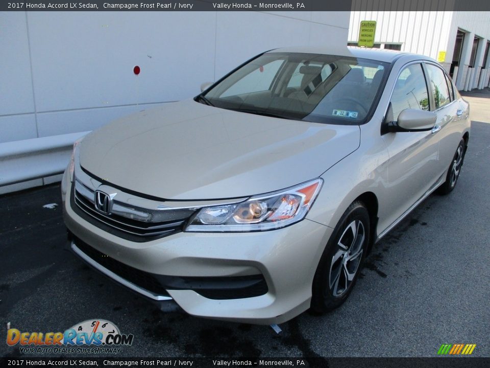2017 Honda Accord LX Sedan Champagne Frost Pearl / Ivory Photo #9