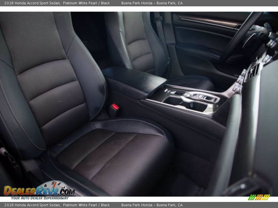 2018 Honda Accord Sport Sedan Platinum White Pearl / Black Photo #25