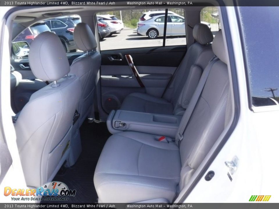 2013 Toyota Highlander Limited 4WD Blizzard White Pearl / Ash Photo #26