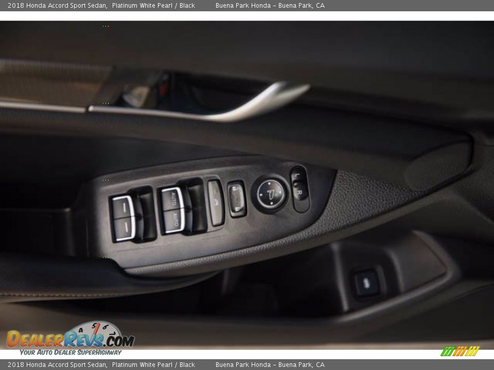 2018 Honda Accord Sport Sedan Platinum White Pearl / Black Photo #30