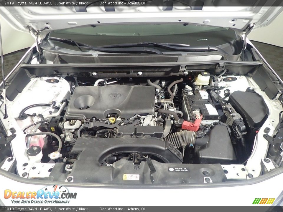 2019 Toyota RAV4 LE AWD Super White / Black Photo #8